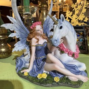 EL HADA Y  EL UNICORNIO
